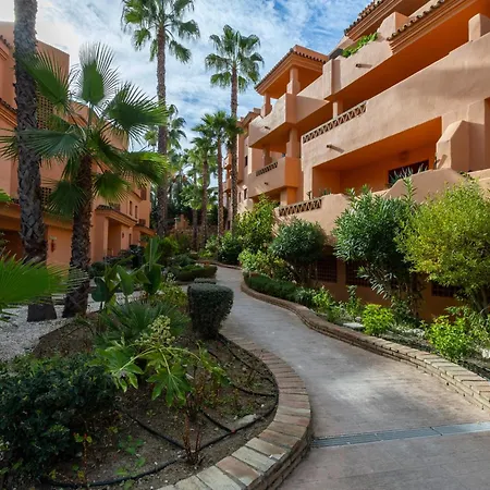 Royal Marbella Golf Apartment