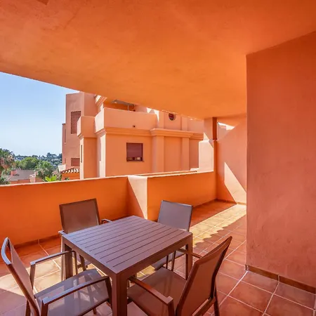 Royal Marbella Golf Apartment *